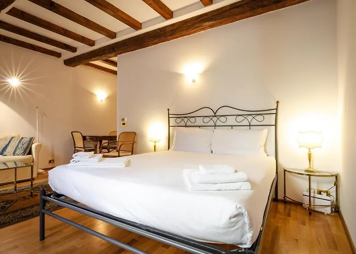 Lele Suite, In Centro Storico * Bolonya